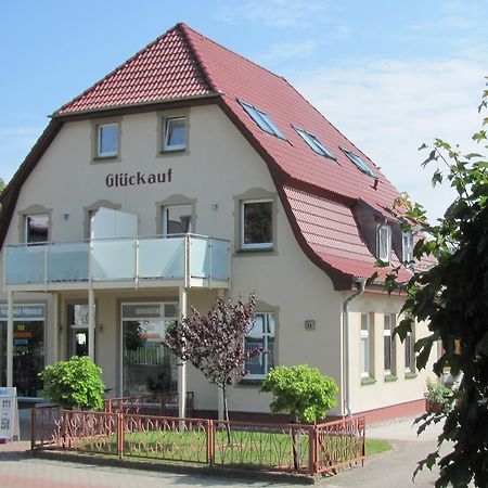 Ferienwohnungen Haus Glueckauf Кёльпинзе Экстерьер фото